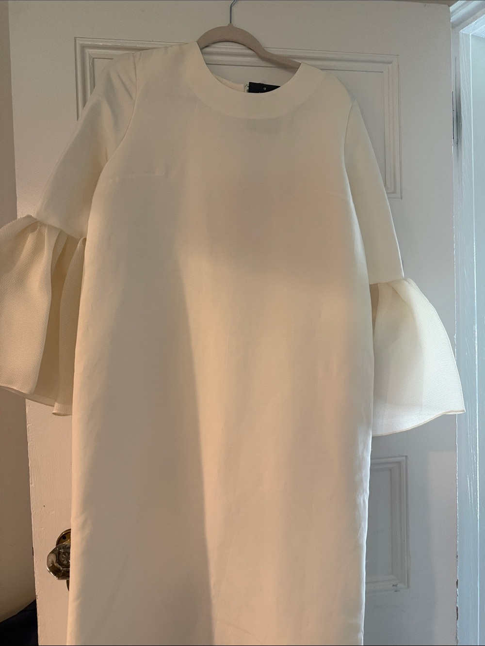 Roksanda Ilincic Cream Silk and organza Lantern Bell-Sleeve Gown. UK 14. Rare